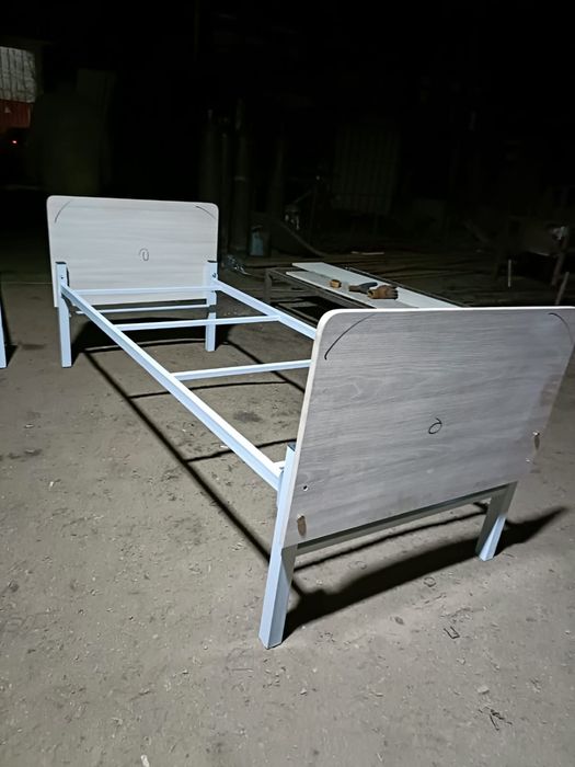 Двухъярусная кровать