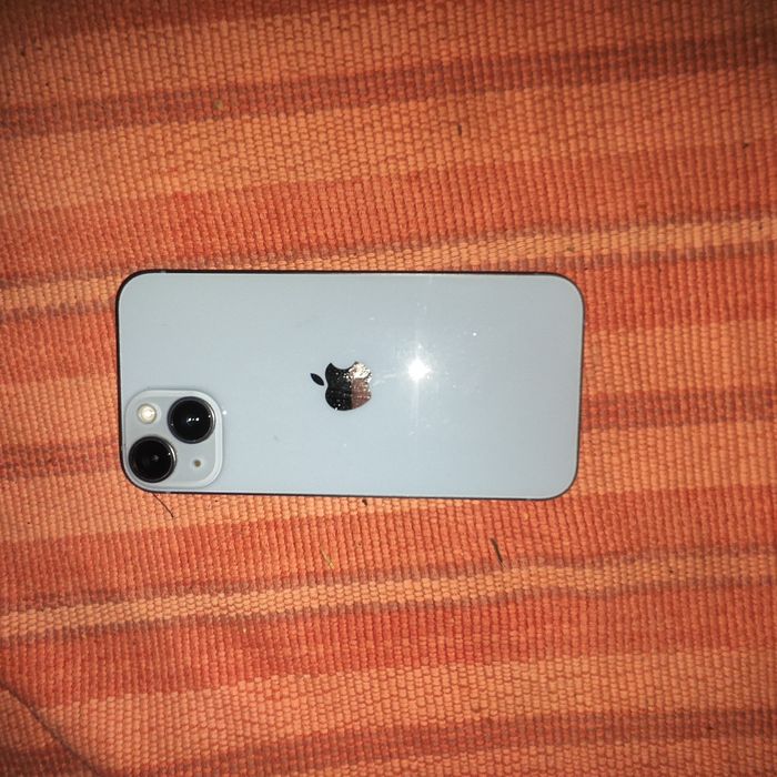 iPhone 13 читайте внимательно