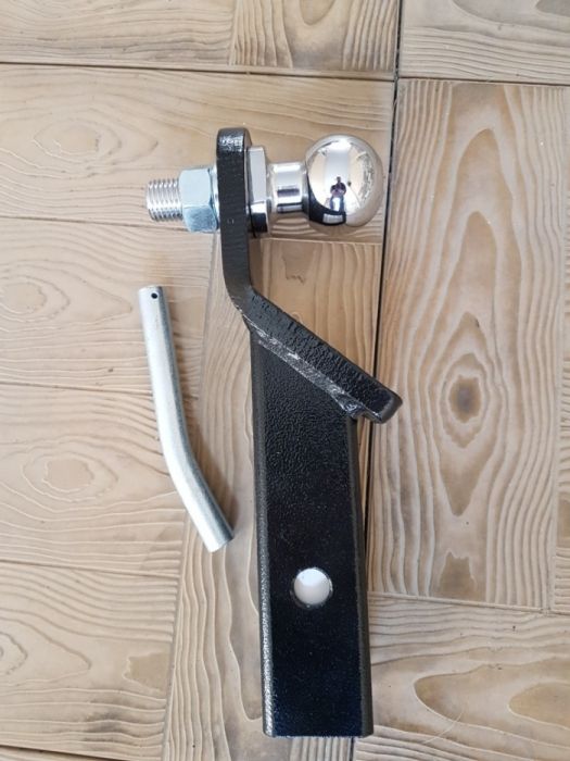 Фаркоп на Тойоту Лендкрузер