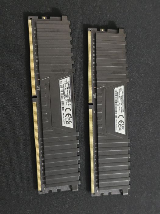 Vand memorie RAM Corsair Vengeance DDR4 16 GB 3600 mHz CL18