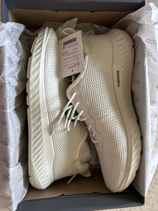 Кроссовки ecco оригинал.