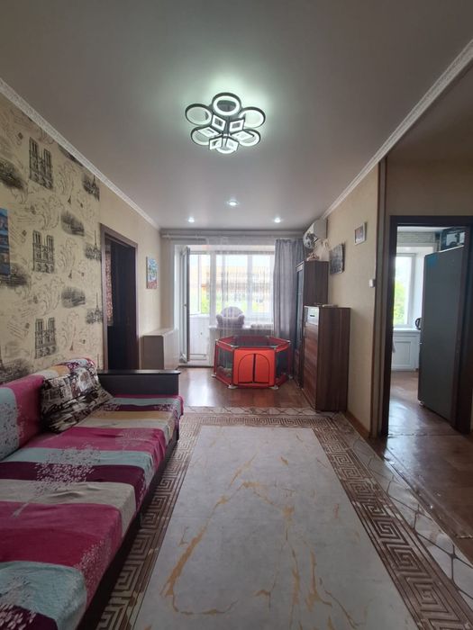Продам 2 х ком 3 этаж