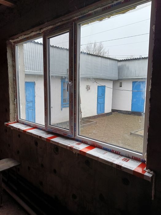 Балконы, окна, двери