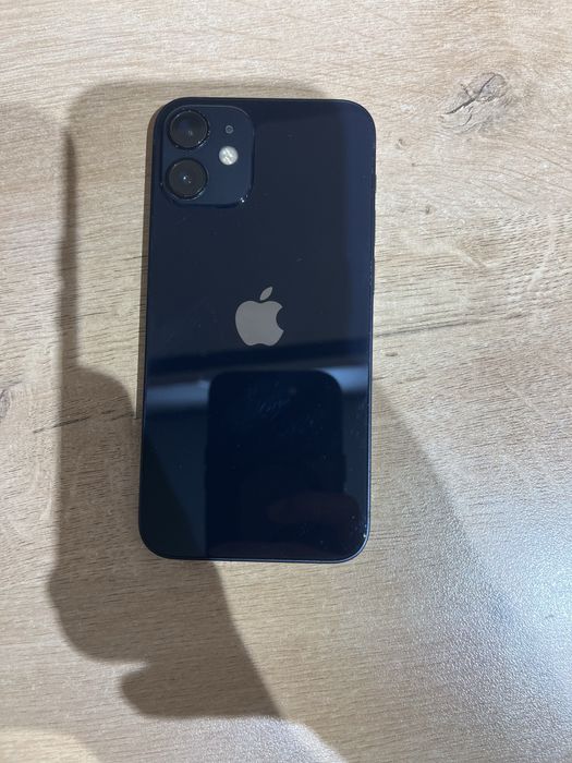 iPhone 12 mini, в идеальном состояние
