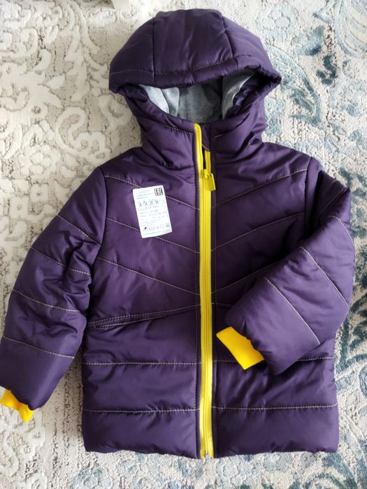 Куртки  демисезонные новые.