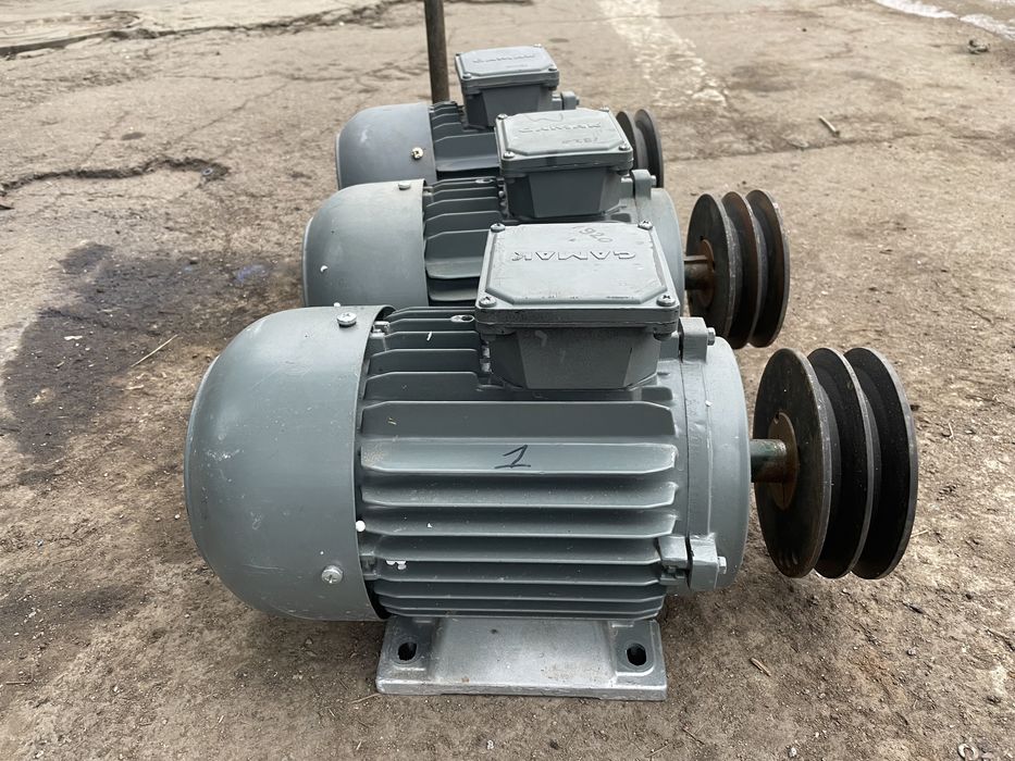 Электродвигатель насос редуктор вытяжка улитка элдвигатель вентилятор