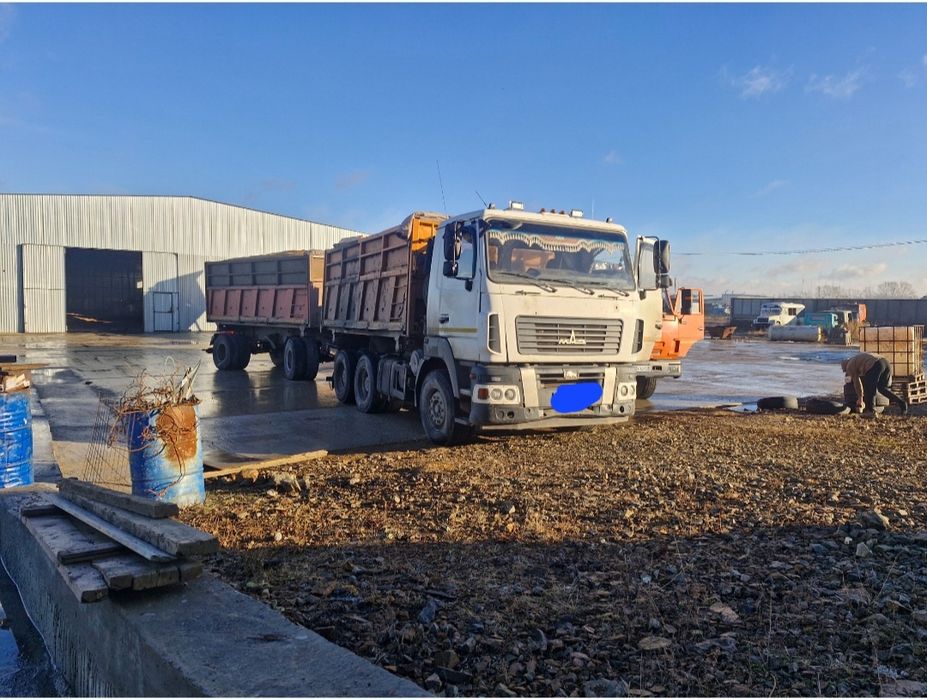 Продам МаЗ с Прицепом двигатель рено