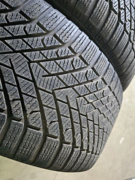 285/35/23 PIRELLI 4бр