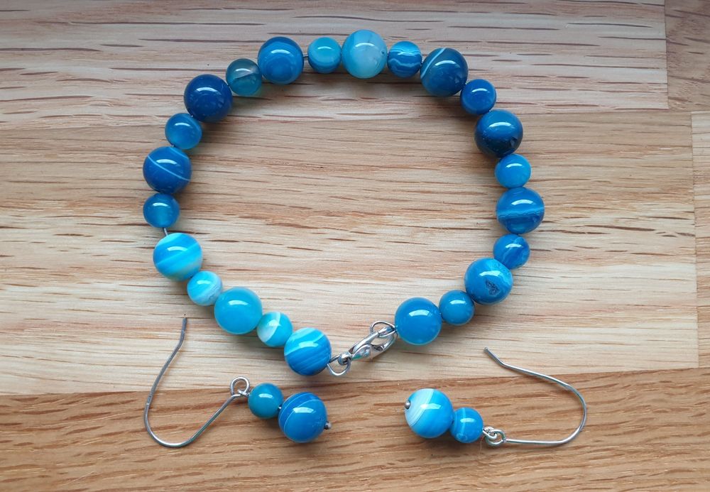 Set argint cu agate albastre, cercei si bratara