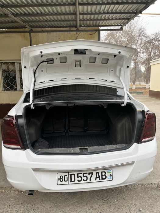 Cobalt Chevrolet 2021 oktabr