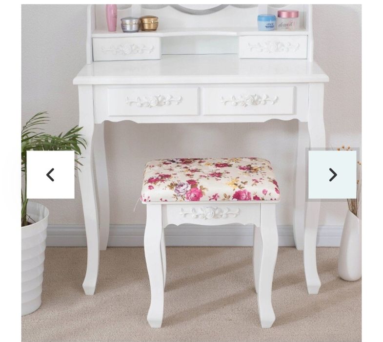 Тоалетка стандартни размери, само сглобена