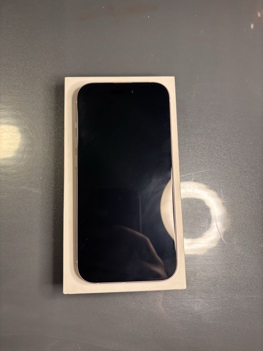vand iphone 15 256gb