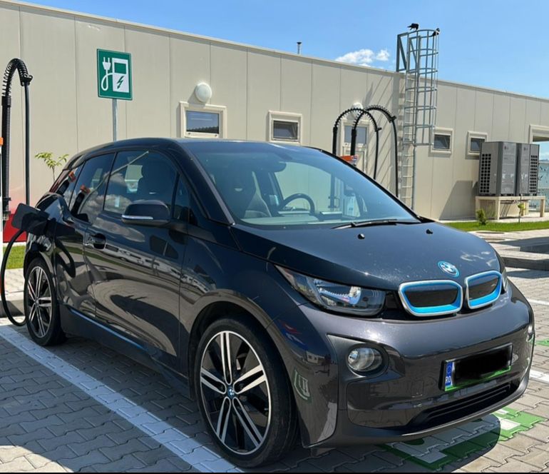 BMW i3 2015 170 cp. electrica impecabila