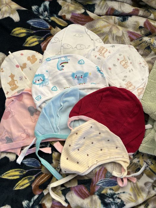 Продам детские вещи.