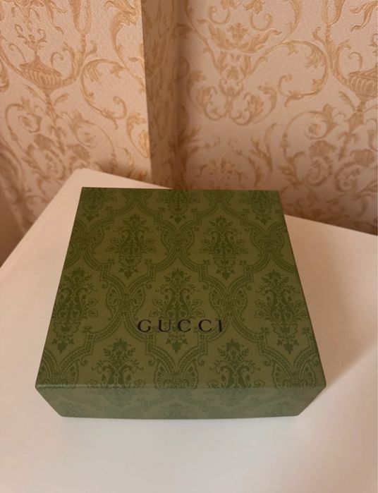 Curea Gucci nouă