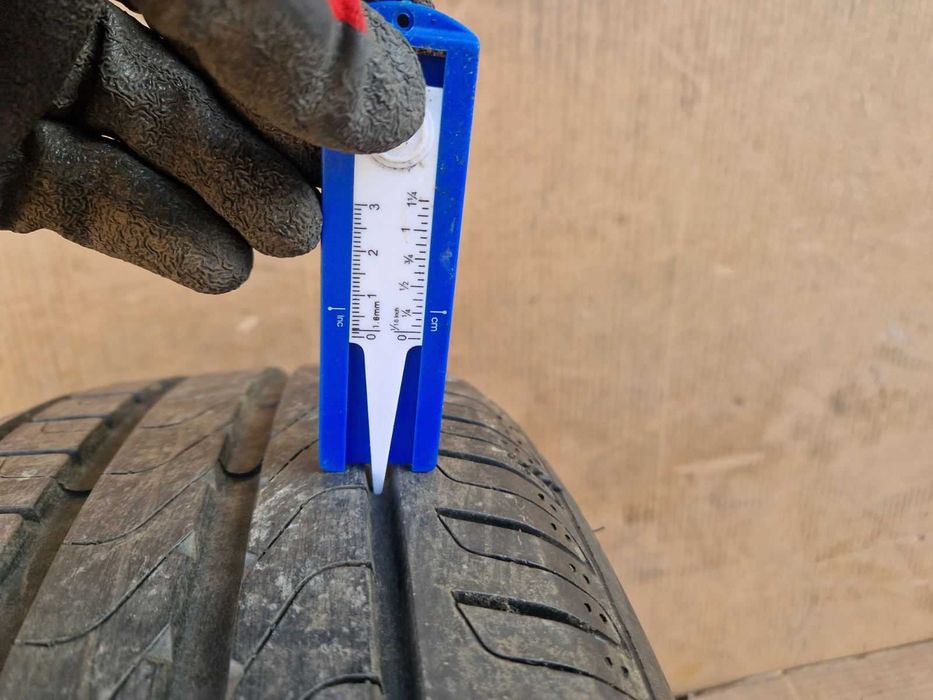 2 Pirelli R17 225/45 Летни гуми  DOT0622