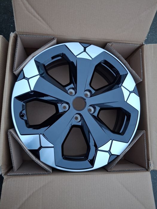 Vand Jante 5x114 R18 ET 32  Tagasan Bigster Duster 3