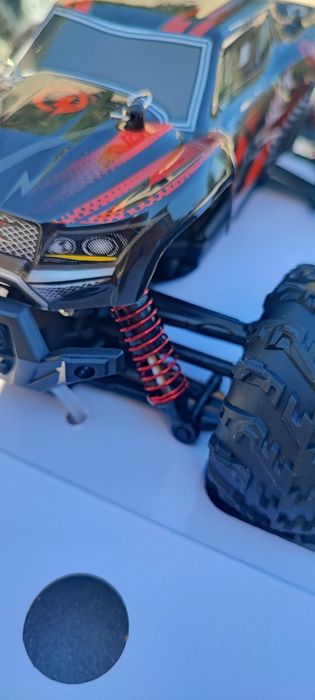 Masinuta telecomanda RTR 29km/h si Salupa  racing