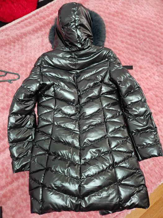 Маслено зелено капитонирано дамско зимно яке с качулка