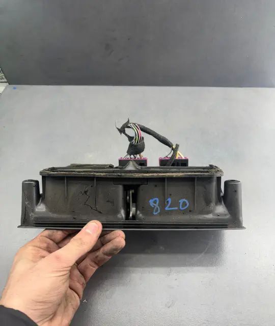 Buton avarie Volkswagen VW Golf 1998 1.4 MT (75 hp)