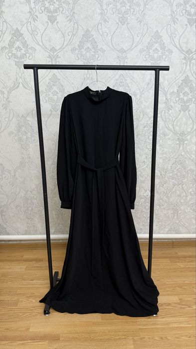 Платье черное длинное