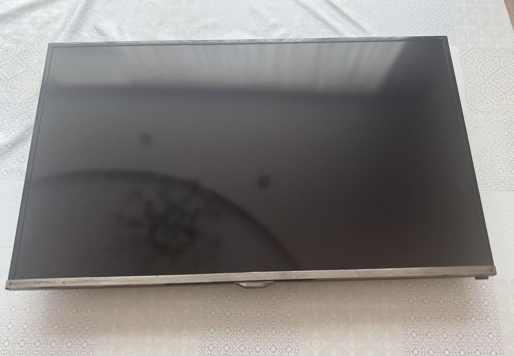 Телевизор Samsung 32"