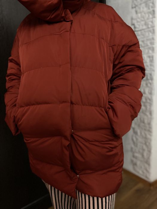 Продам куртку MNG