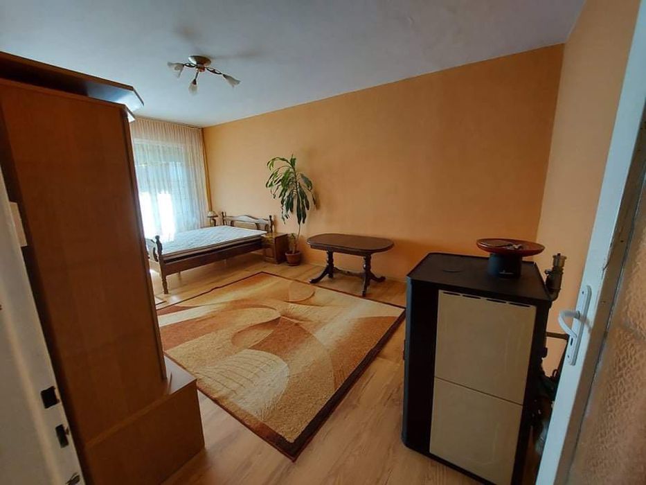 Дава се под наем Двустаен апартамент в Кюстендил, Запад - 65 кв.м за 199.41 € - Снимка #2