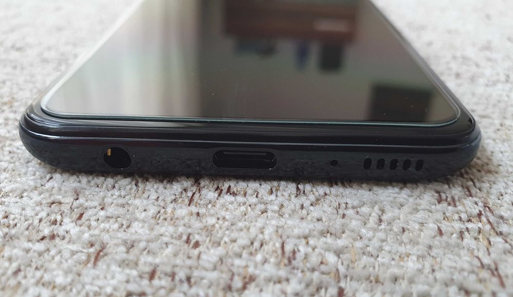 Samsung Galaxy A40 Нов