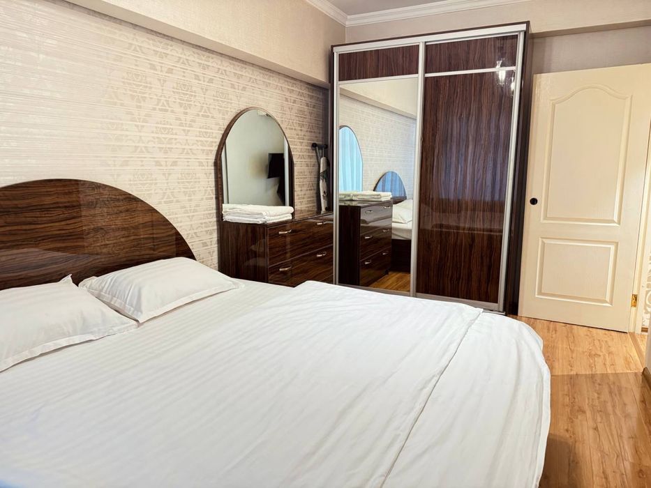 Посуточно Ц-5 самый центр спальный район