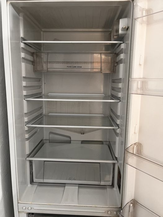 Холодильник в хорошим состоянии