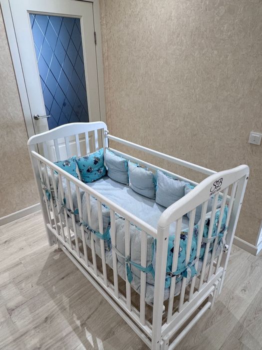 Манеж(деские кравать)