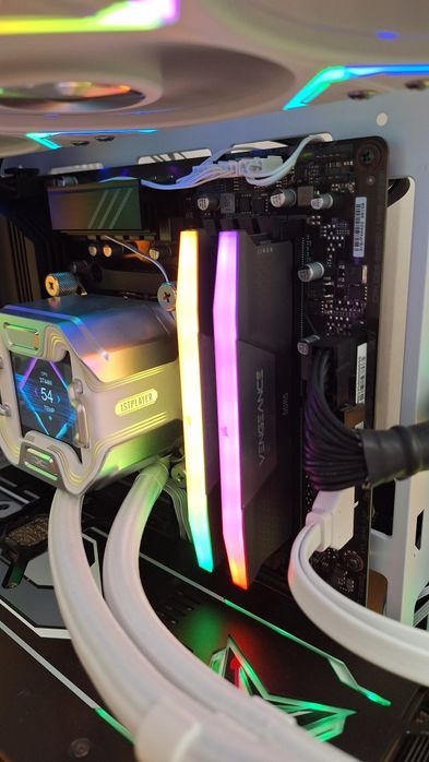 Memorii RAM 64gb ddr5  6000mhz cl30