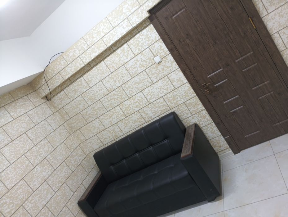 Хамза, ЕврО Офис в Бизнес Центре, с Мебелью