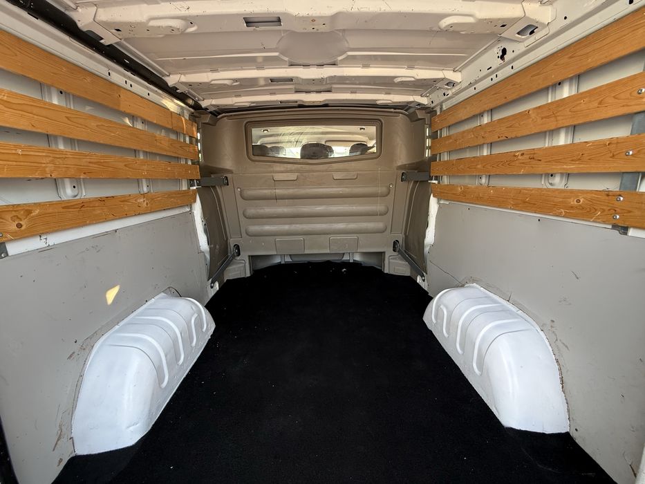 Renault Trafic 6 Locuri, Varianta Lunga