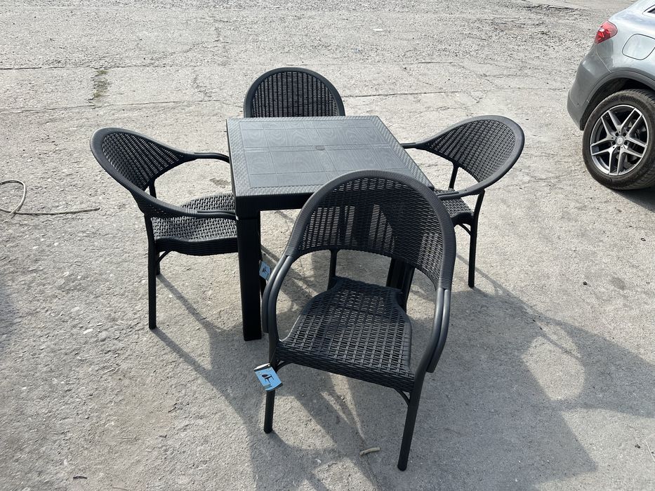 Комплект маса и стола