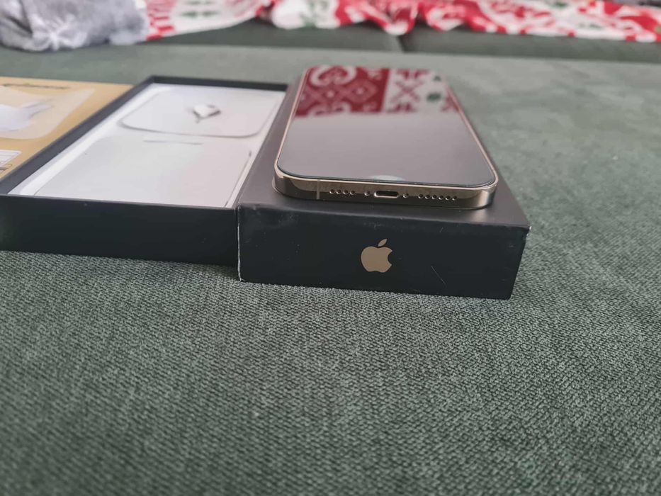 Iphone 12 Pro Max Gold  impecabil liber de rețea