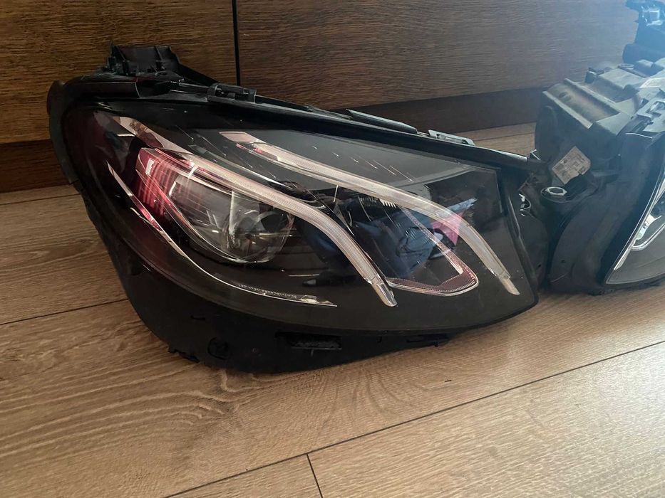 Far DREAPTA + STANGA original LED MULTIBEAM Mercedes E-Class W213 E220