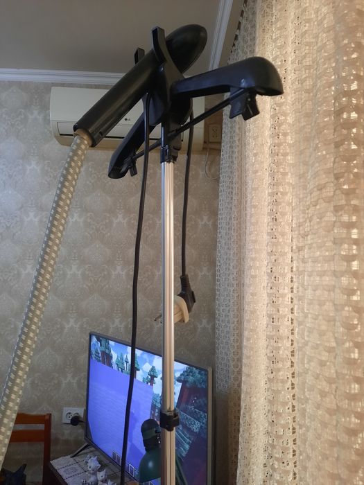 Мощный отпариватель для одежды 1700 Вт , б/у