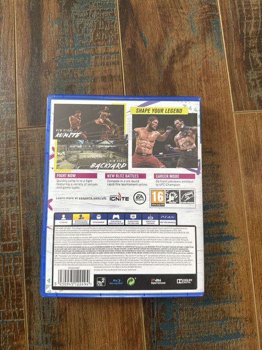 Диск- UFC 4 PS4 PS5