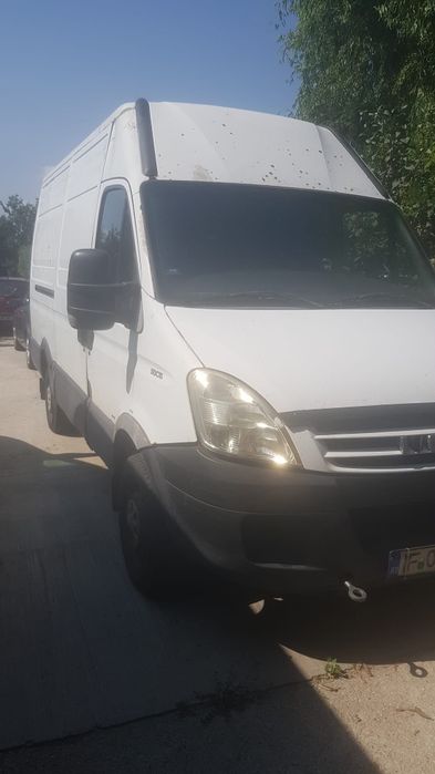 Vând Iveco daily