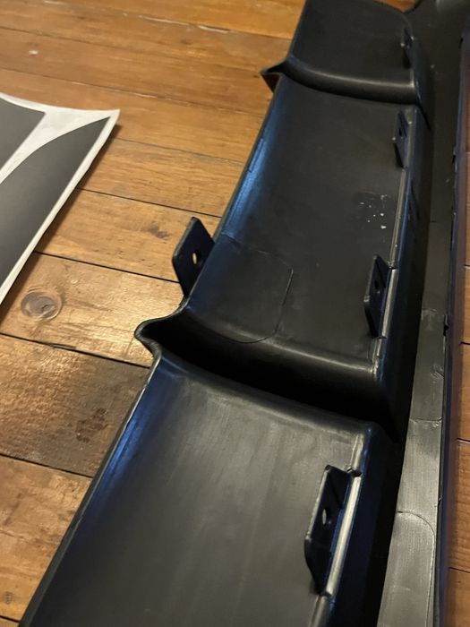 Добавка за задна броня/Двоен дифюзър за E90 LCI