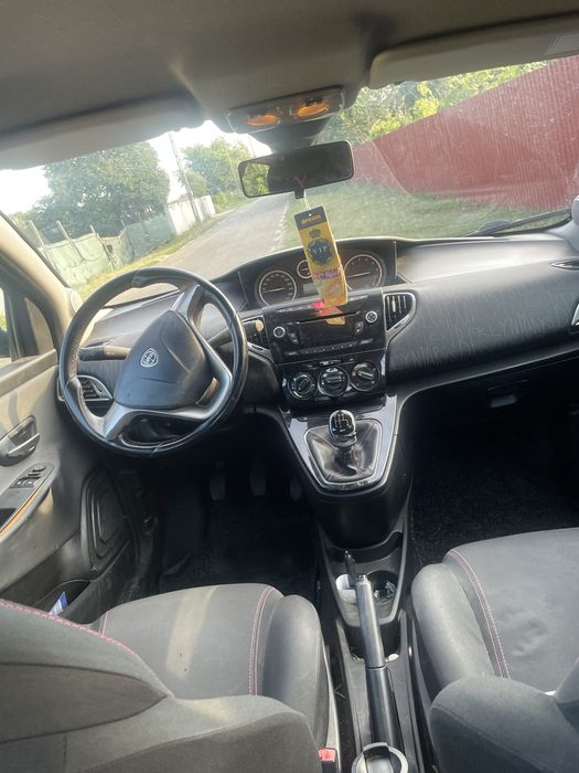 De vanzare Lancia Ypsilon