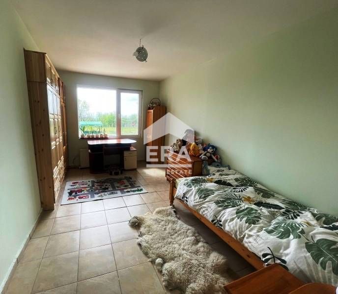 Семейна едноетажна къща във вз. Левента