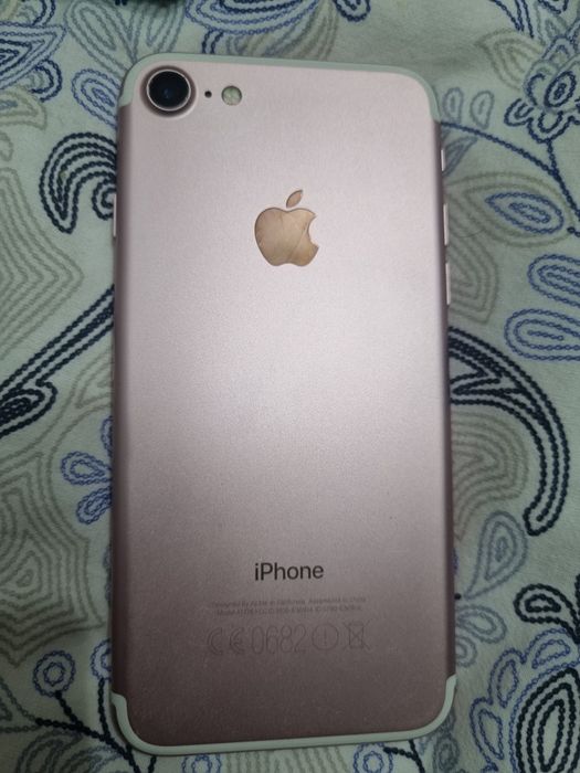 IPhone 7 rose..  .