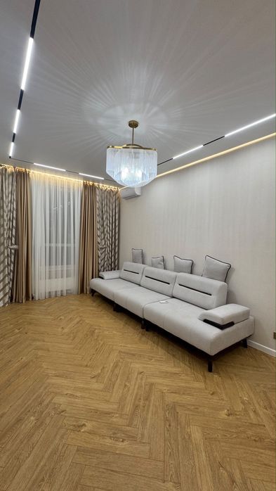 Продам диван 3,3метра