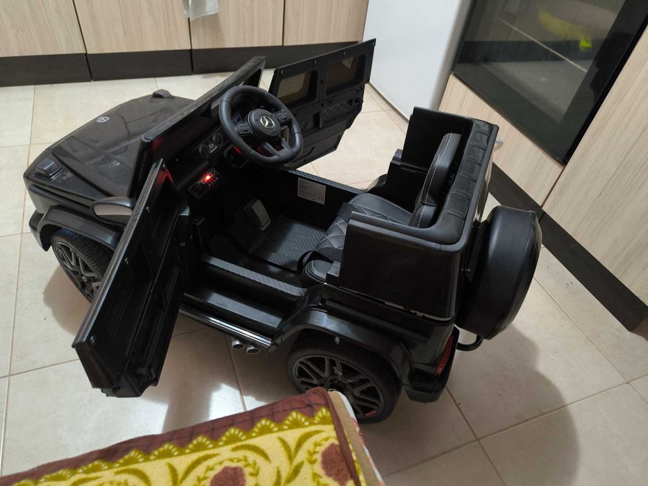 Детска електрическа кола - Mercedes AMG G63