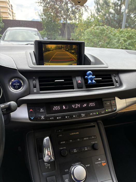 Lexus CT 200h Hybrid 1.8 Automată - 188 000km - Istoric verificabil