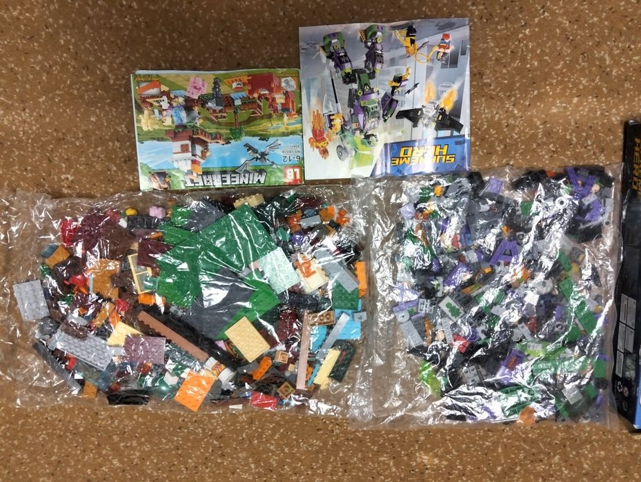 Продам два конструктора Лего.