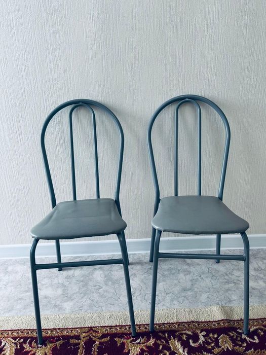 Стулья со спинкой